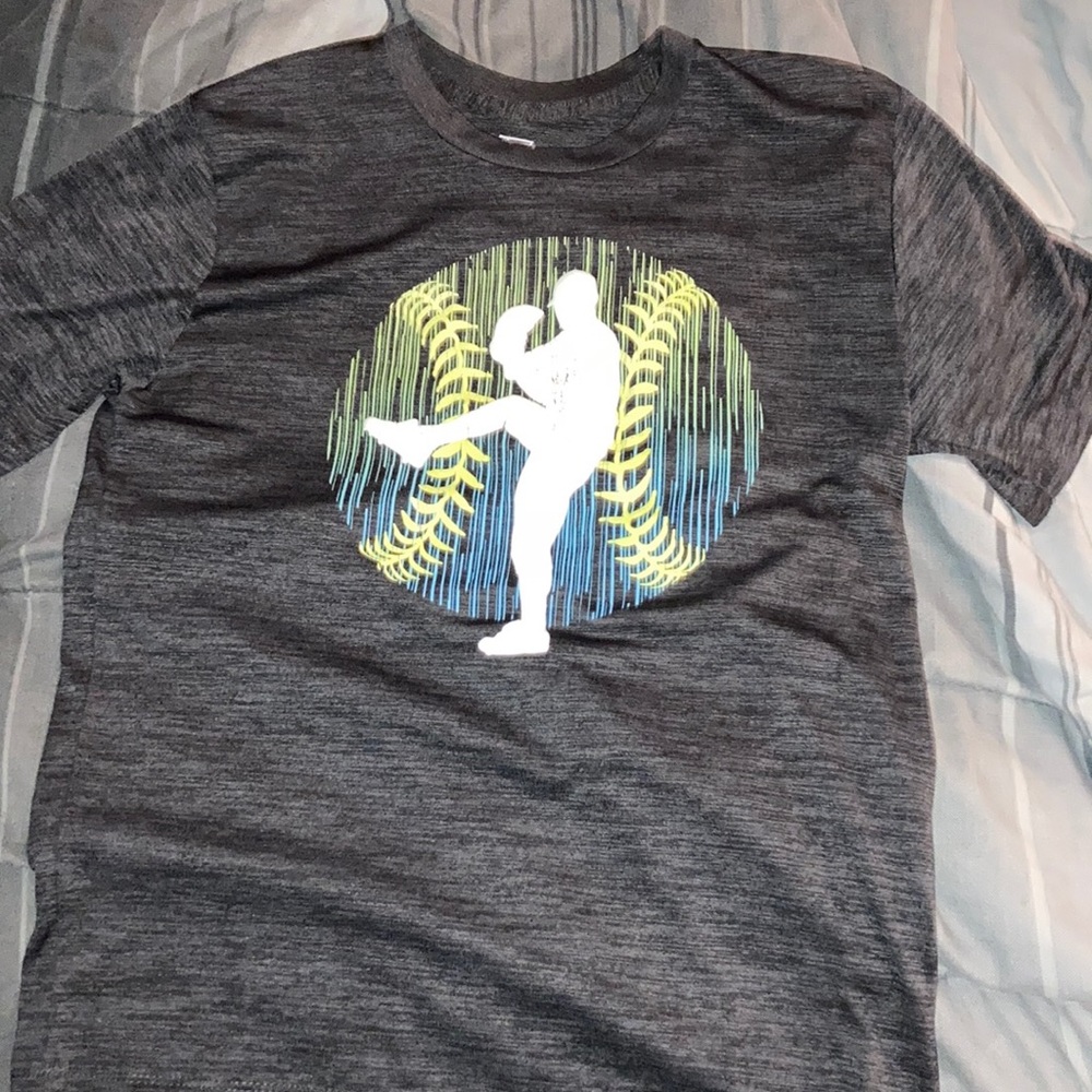 Tek Gear baseball shirt